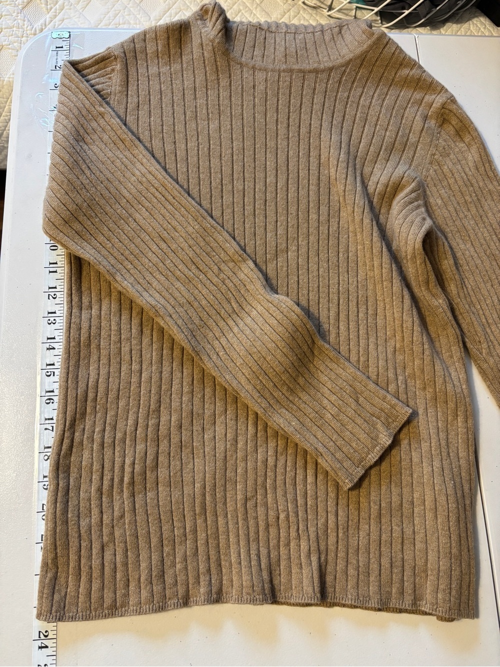 Escada Ribbed Turtleneck Sweater Size Medium Brown Quiet Luxury Timeless Soft - Picture 6 of 9